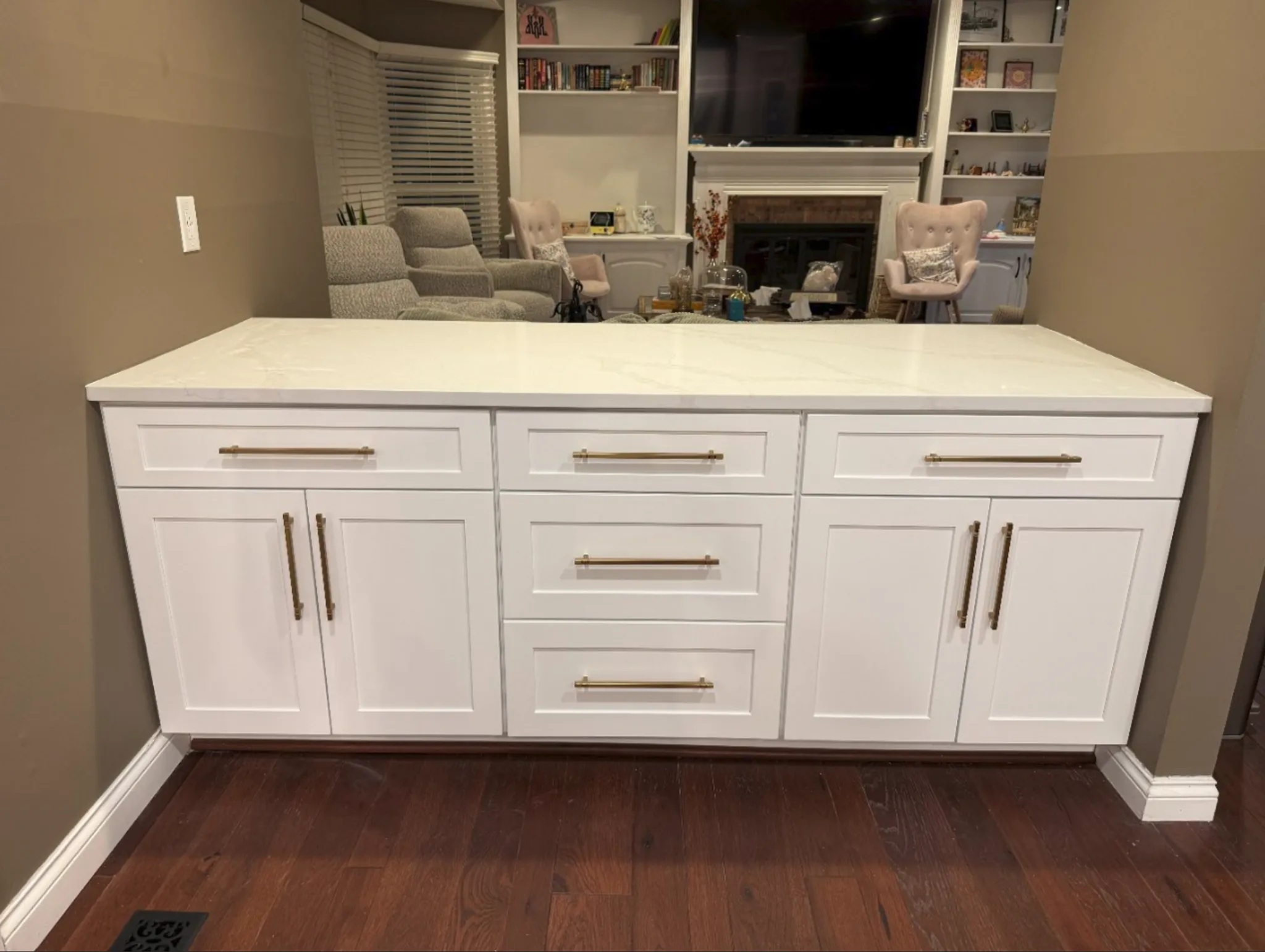Walnut-Tone Kitchen Remodel